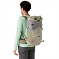 Zaini - River Rock Green - Unisex - Terravia Pack 28L  Patagonia