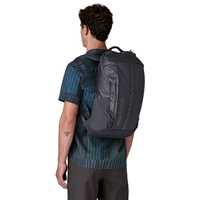 POS-WBF25_49298_SMFO_HYG1 Zaini - Smolder Blue Forge Grey - Unisex - Black Hole Pack 25L  Patagonia